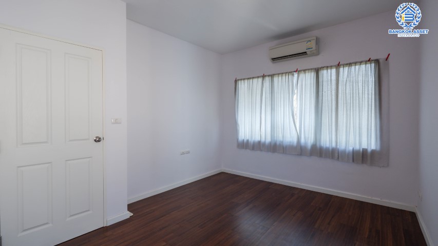 *****ทาวน์โฮมมือสองย่านกรุงเทพมหานคร ม.ทาวน์อเวนิว ซิกซ์ตี้ วิภาวดี-รังสิต หลังมุม! เนื้อที่เยอะสุดถึง 25.6 ตร.ว. ฟังก์ชัน 3 ห้องนอน 3 ห้องน้ำ 2 ที่จอดรถ สภาพสวยสุด แถมฟรี! 3 เครื่องปรับอากาศ บนทำเลเยี่ยม ใกล้รถไฟฟ้าสายสีแดง "สถานีทุ่งสองห้อง" และทางด่วน "อุตราภิมุข" จองเลย!